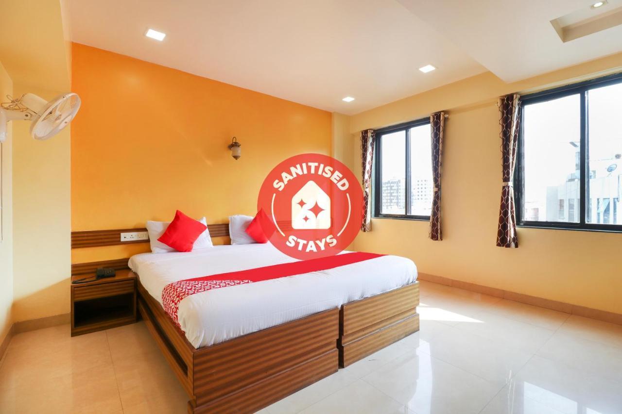 Oyo 10679 Hotel Nanashree Executive Wagholi Екстер'єр фото